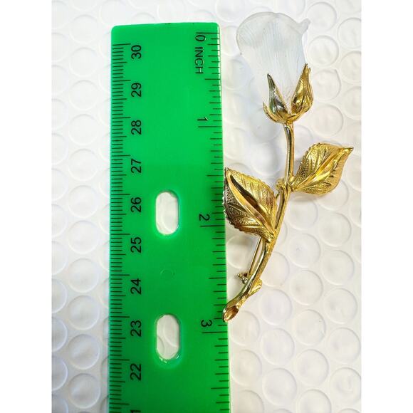 Vintage Rose Brooch with Frosted Petal - Picture 5 of 5